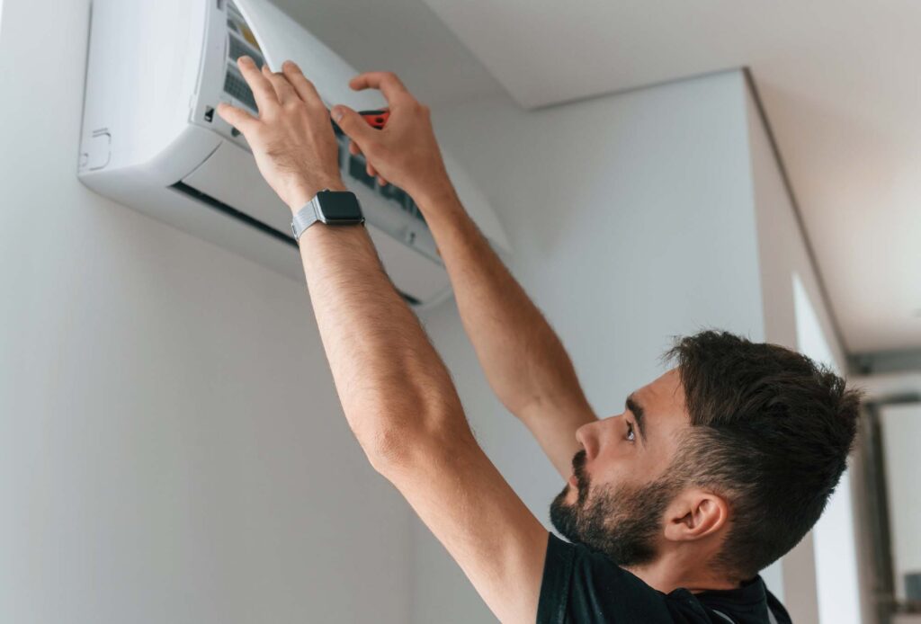 Whitestone Heating in Coquitlam is repairing AC